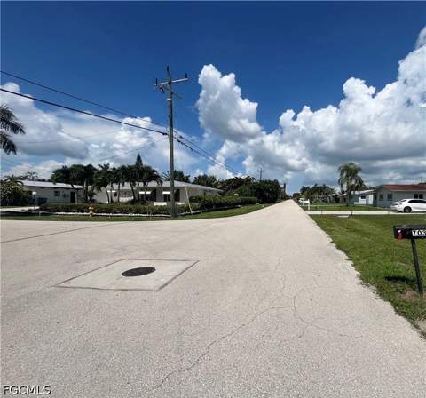 703 Monterey Ave, Cape Coral FL - photo 14 of 18