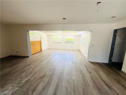 703 Monterey Ave, Cape Coral FL - photo 6 of 18