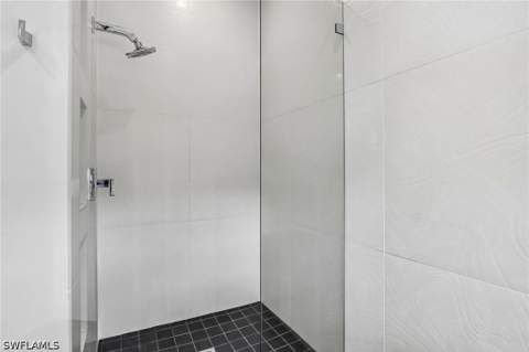 1410 Mariposa Cir 102, Naples FL - photo 21 of 50