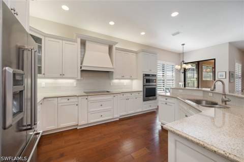 13736 Luna Dr, Naples FL - photo 6 of 37