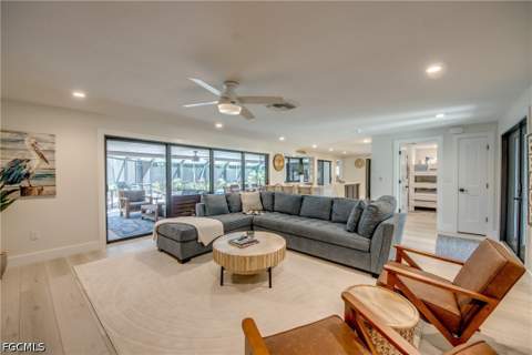 1022 Lindgren Blvd, Sanibel FL - photo 9 of 50