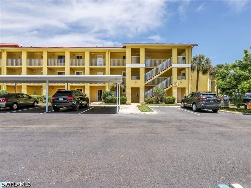 2 bedroom Condominium at 8284 Key Royal Cir 1331, Key Royal Condominiums, Naples — photo 3