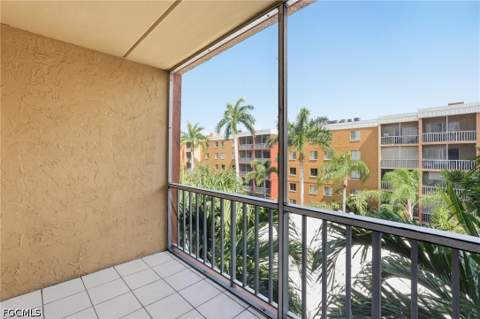 2366 E Mall Dr 403, Fort Myers FL - photo 22 of 23