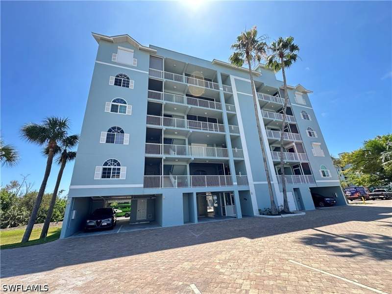 3 bedroom Condominium at 22748 Island Pines Way 302, Captains Bay South, Fort Myers Beach — photo 3