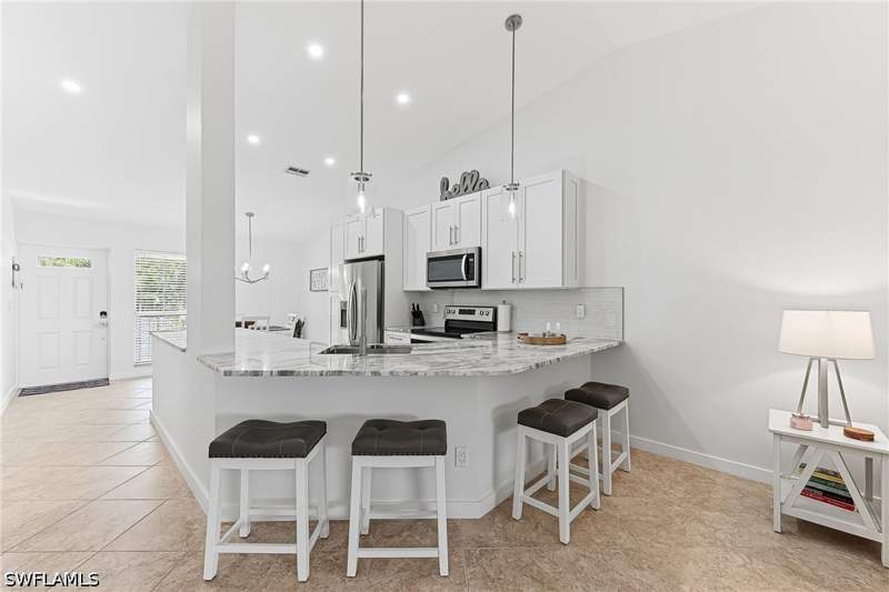 2 bedroom Condominium at 887 Gulf Pavilion Dr 203, Pavilion Club, Naples — photo 5