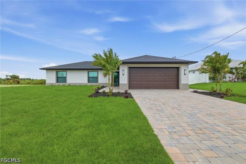 3 bedroom SingleFamilyResidence at 2201 NE 10th Pl, Cape Coral, Cape Coral — photo 3