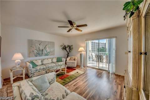 4541 Bay Beach Ln 341, Fort Myers Beach FL - photo 23 of 35