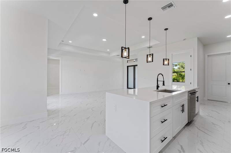 4 bedroom SingleFamilyResidence at 722 Phelps St E, Lehigh Acres, Lehigh Acres — photo 4