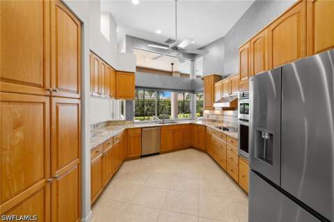2035 Castle Garden Ln, Naples FL - photo 16 of 48