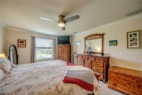 3613 Valle Santa Cir, Cape Coral FL - photo 18 of 48
