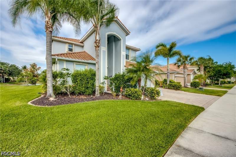 5 bedroom SingleFamilyResidence at 3613 Valle Santa Cir, Bella Vida, Cape Coral — photo 2