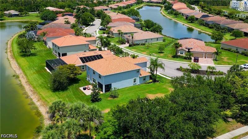 5 bedroom SingleFamilyResidence at 3613 Valle Santa Cir, Bella Vida, Cape Coral — photo 4