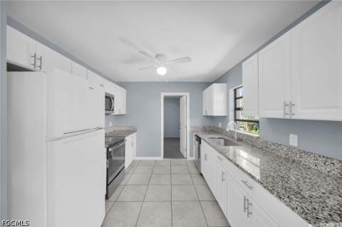 2085 E Tobago Cir, Fort Myers FL - photo 10 of 32