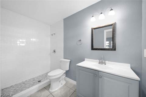 2085 E Tobago Cir, Fort Myers FL - photo 18 of 32