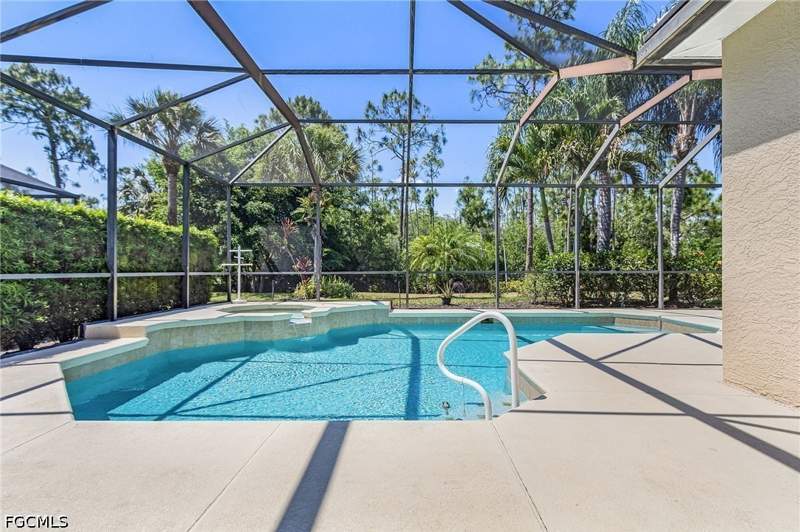 3 bedroom SingleFamilyResidence at 9044 Shadow Glen Way, Shadow Glen, Fort Myers — photo 4