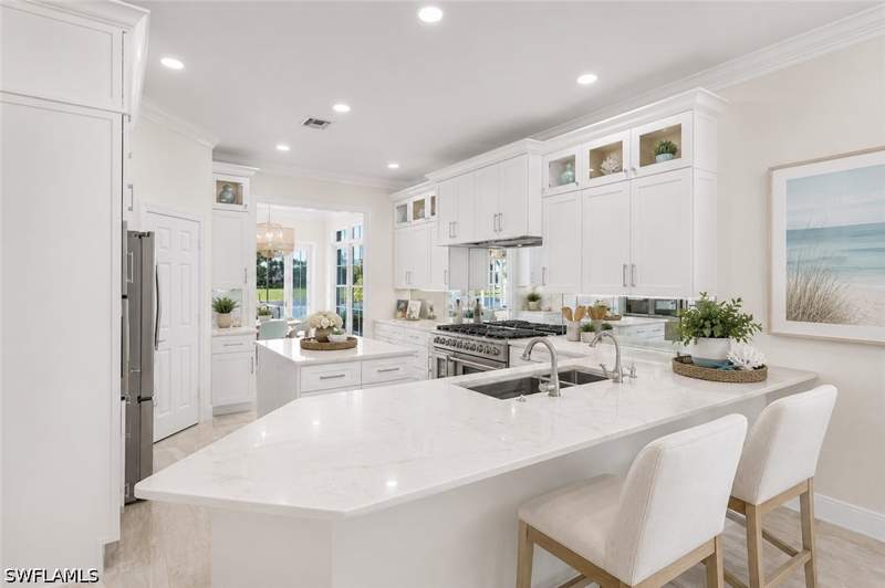 5 bedroom SingleFamilyResidence at 22660 Fairlawn Ct, Woodmont, Estero — photo 4