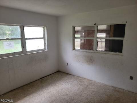 1270 Pinecrest St, North Fort Myers FL - photo 11 of 12