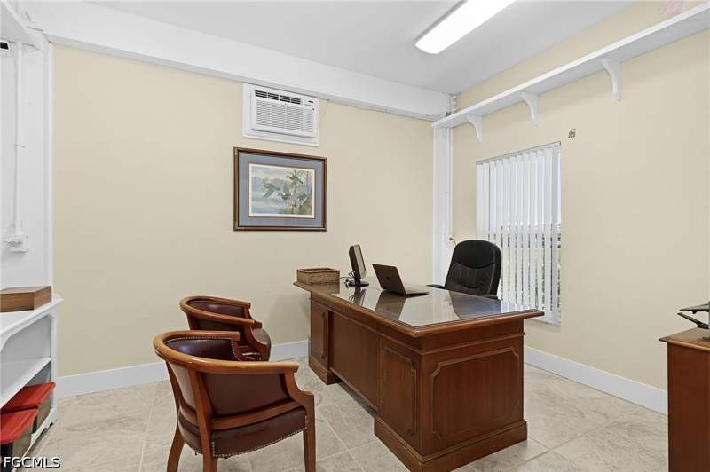 3 bedroom SingleFamilyResidence at 2096 Macadamia St, Pine Island Shores Unit 11, St James City — photo 4