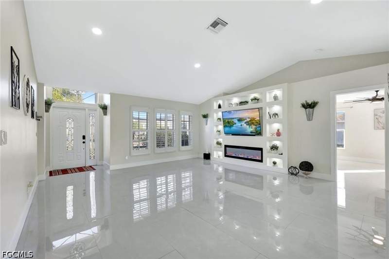 3 bedroom SingleFamilyResidence at 2320 SW 21st St, Cape Coral, Cape Coral — photo 2