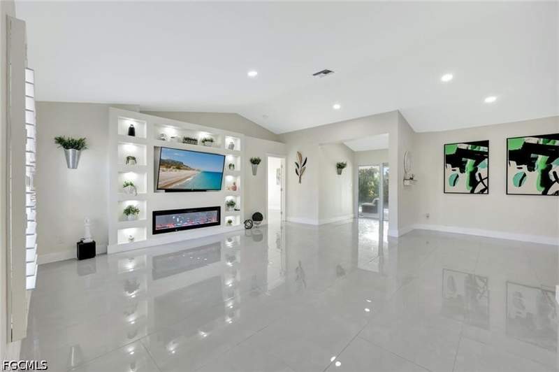 3 bedroom SingleFamilyResidence at 2320 SW 21st St, Cape Coral, Cape Coral — photo 3