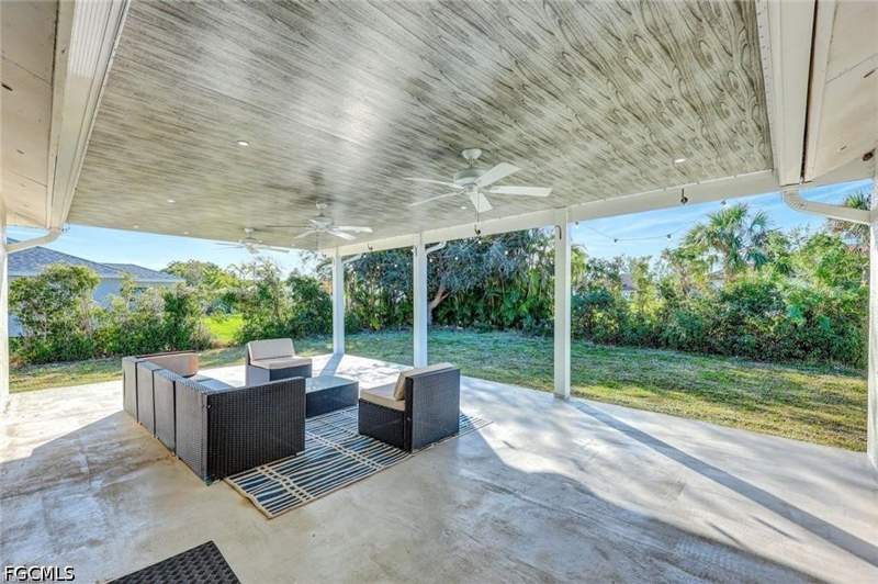 3 bedroom SingleFamilyResidence at 2320 SW 21st St, Cape Coral, Cape Coral — photo 4