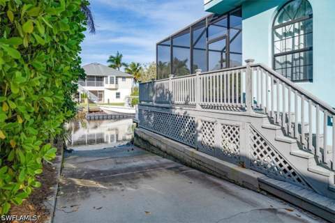 1283 Grand Canal Dr, Naples FL - photo 23 of 34