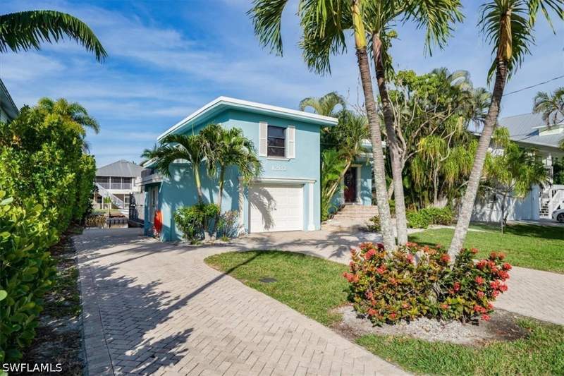 3 bedroom SingleFamilyResidence at 1283 Grand Canal Dr, Gulf Harbor, Naples — photo 3