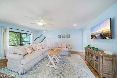 1283 Grand Canal Dr, Naples FL - photo 7 of 34