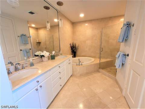 1079 Bald Eagle Dr N803, Marco Island FL - photo 10 of 33