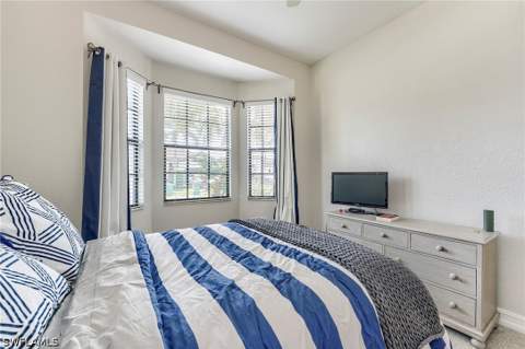 9335 Woodhurst Dr, Naples FL - photo 14 of 38