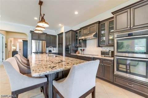 9335 Woodhurst Dr, Naples FL - photo 8 of 38
