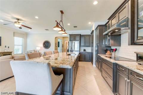 9335 Woodhurst Dr, Naples FL - photo 9 of 38