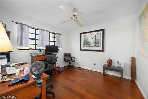 1513 Edgewater Cir, Fort Myers FL - photo 11 of 29