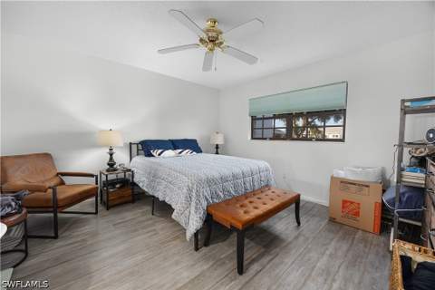 1513 Edgewater Cir, Fort Myers FL - photo 13 of 29