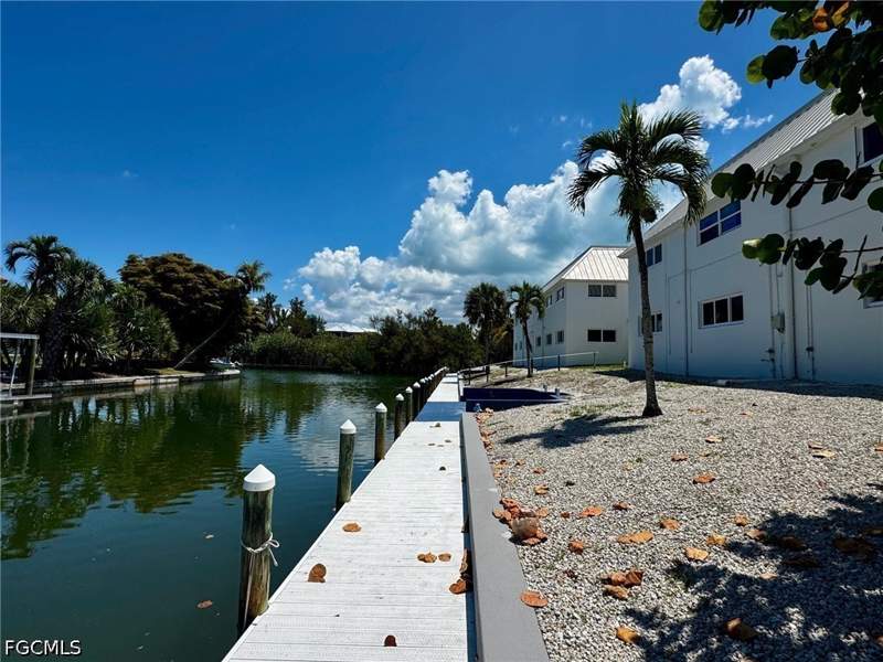 1 bedroom Condominium at 805 E Gulf Dr B4, Sanibel Arms, Sanibel — photo 5