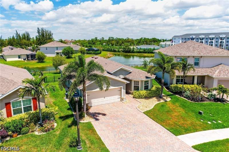 3 bedroom SingleFamilyResidence at 2707 Tarragona Ct, Entrada, Cape Coral — photo 5