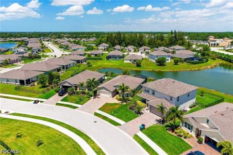 2707 Tarragona Ct, Cape Coral FL - photo 7 of 50