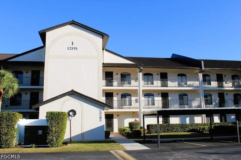 2 bedroom Condominium at 12191 Kelly Sands Way 1524, Manor, Fort Myers — photo 2
