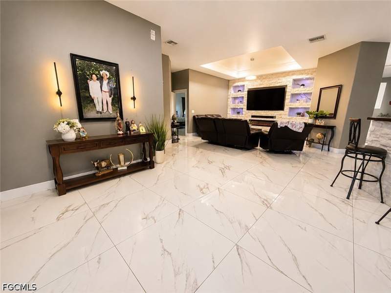 3 bedroom SingleFamilyResidence at 1204 E 4th St, Lehigh Acres, Lehigh Acres — photo 4