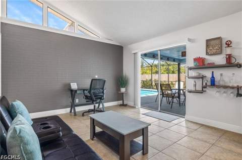 1015 SE 25th Ln, Cape Coral FL - photo 13 of 18