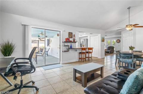 1015 SE 25th Ln, Cape Coral FL - photo 14 of 18