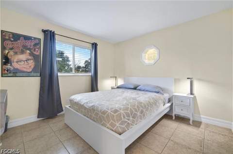1015 SE 25th Ln, Cape Coral FL - photo 8 of 18