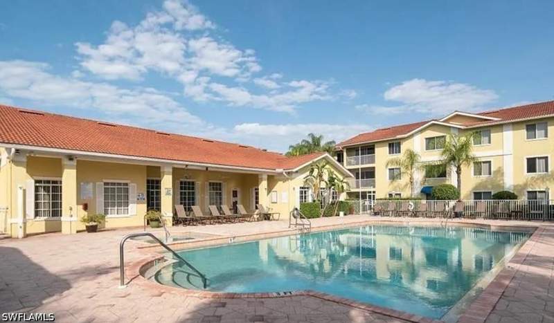 2 bedroom Condominium at 8244 Key Royal Cir 616, Key Royal Condominiums, Naples — photo 2