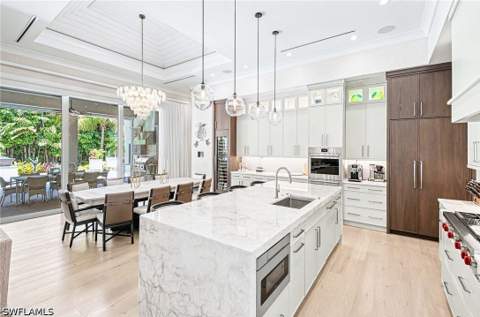 3003 Crayton Rd, Naples FL - photo 11 of 50