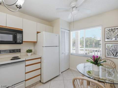 5970 Amherst DR C203, Naples FL - photo 9 of 20