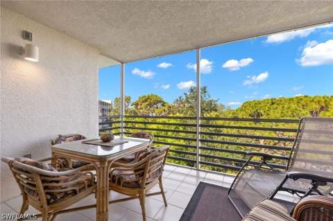 290 Naples Cove Dr 2602, Naples FL - photo 23 of 34