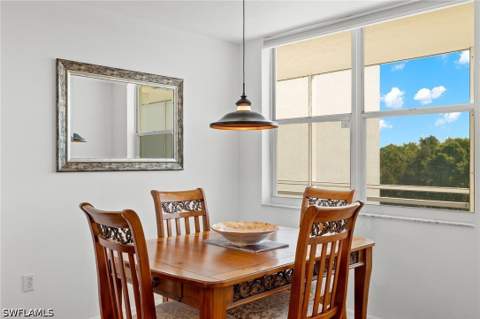 290 Naples Cove Dr 2602, Naples FL - photo 8 of 34