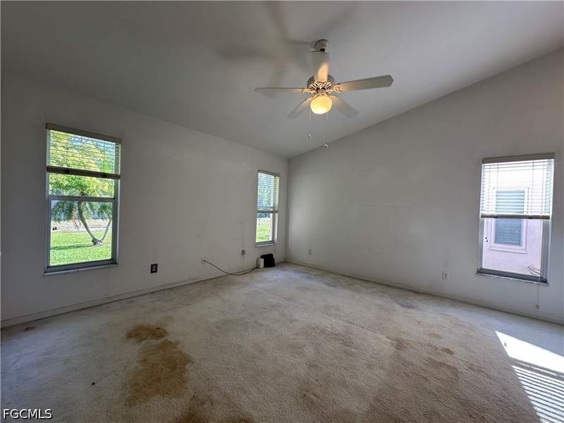 2 bedroom SingleFamilyResidence at 3370 Sabal Springs Blvd, Sabal Springs Golf And Racquet Club, North Fort Myers — photo 5