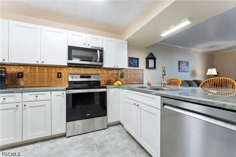 3490 N Key Dr 209, North Fort Myers FL - photo 8 of 32