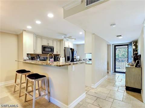 800 Misty Pines Cir 202, Naples FL - photo 14 of 40